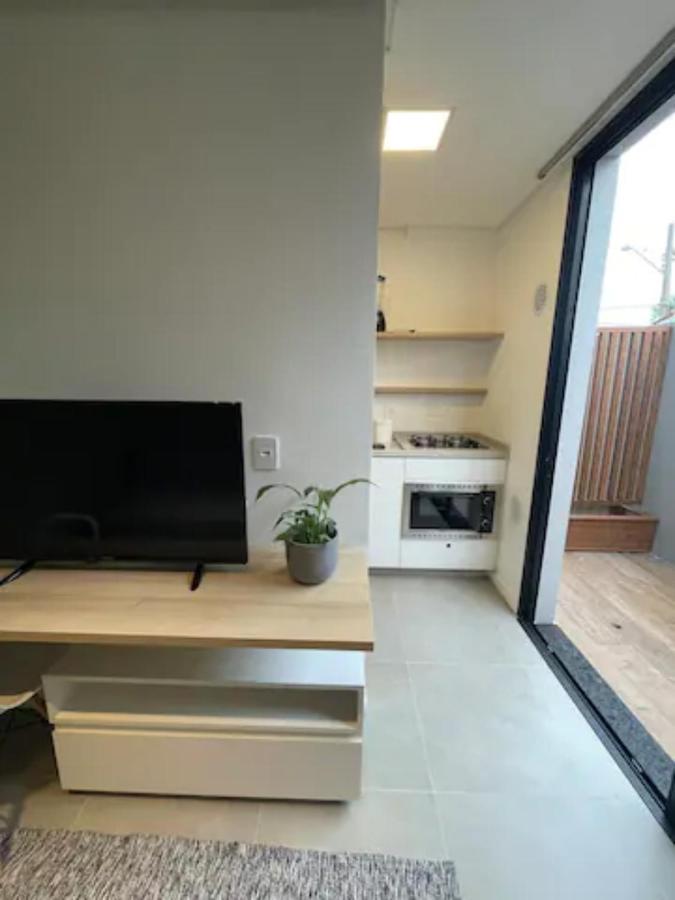 Village Dos Geranios 公寓 *