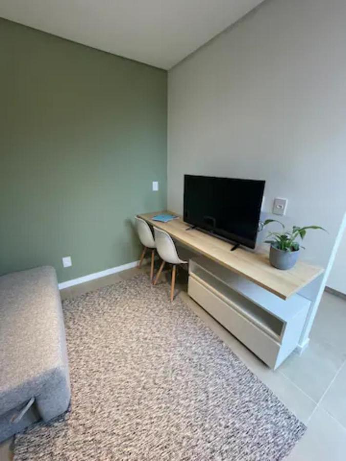 Village Dos Gerânios Apartamento *